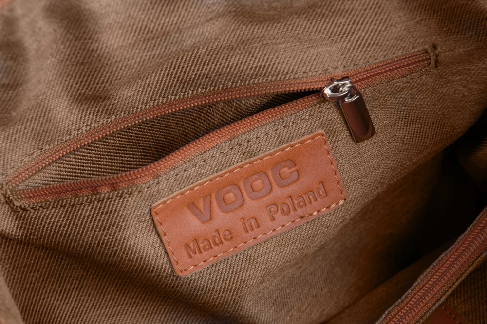 Torba-skorzana-dla-wymagajacych-z-opcja-plecak-na ramie-VOOC-camel