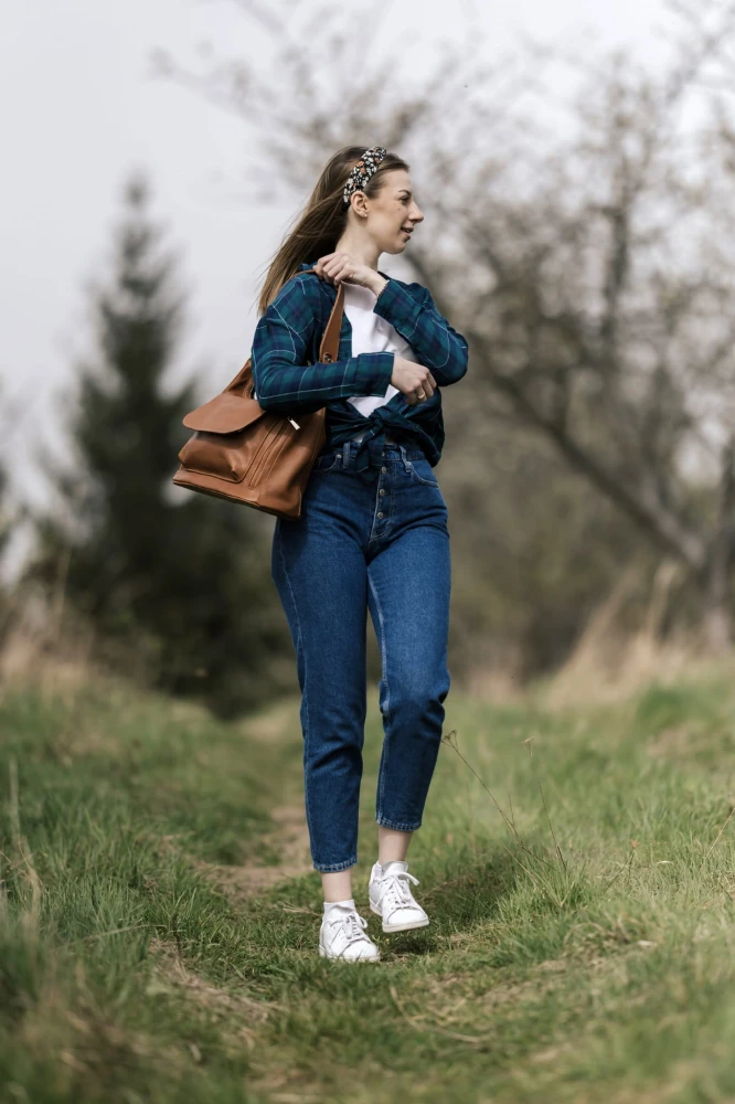 damska_torebka_skorzana_camel_listonoszka_VOOC