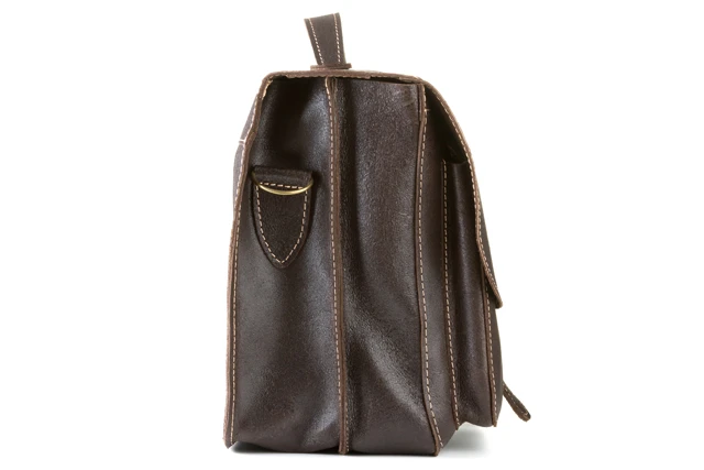 Torba skórzana z paskiem VOOC TC1. Casualowa torba na ramię z uchwytem do ręki. Torba przeznaczona do codziennego casualowego stroju, a dzięki klasycznej formie spełni funkcję torby biznesowej.