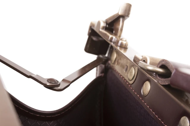 Torba skórzana VOOC Prestige PK1 kufer lekarski z naturalnej skóry, zamknięcie biglowe.