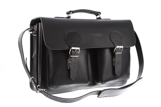 Torba na laptopa ze skóry naturalnej z funkcją plecaka VOOC Vintage P36. Pojemna skórzana teczka z miejscem na laptopa oraz funkcją plecaka, przeznaczona dla aktywnych ludzi biznesu oraz studentów. Torba posiada odpinane szelki można ją nosić jak plecak.