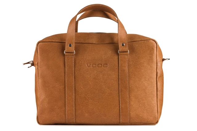 Skórzana torba na laptopa VOOC Crazy Horse TC11 Limited. Skórzana torba na laptopa Pojedyncza, przestronna komora wewnętrzna swobodnie zmieści wszystkie potrzebne rzeczy do szkoły czy pracy: dokumenty, książki, teczki i oczywiście laptopa.