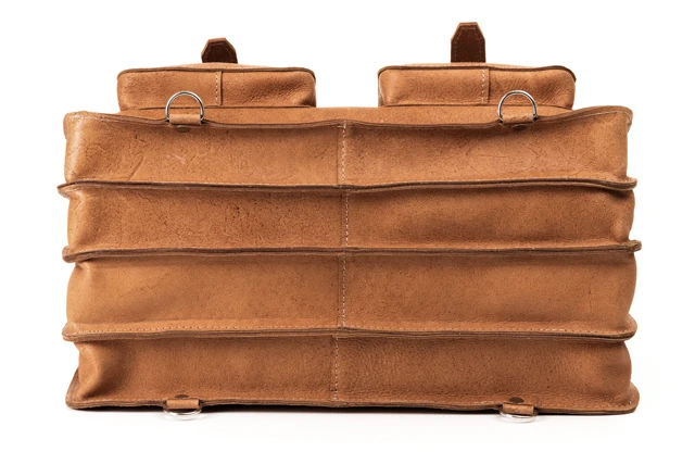 bardzo przestronna i funkcjonalna torba biznesowa zaprojektowana w nowoczesnym i modnym stylu casual. Na laptopa 17" vooc tc 12
